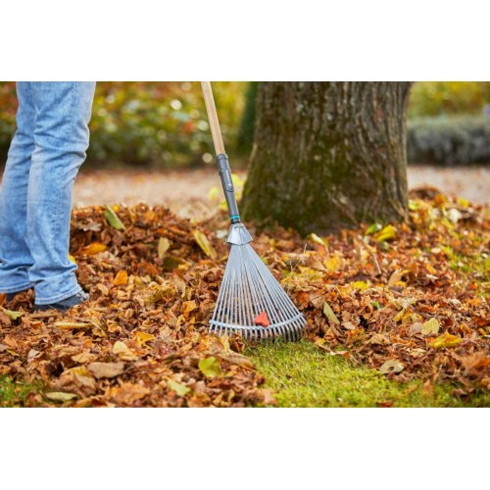 Граблі віялові з ручкою Gardena NatureLine new (17307-20.000.00) Граблі віялові з ручкою Gardena NatureLine new (17307-20.000.00)