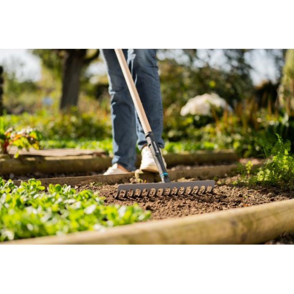 Граблі садові Gardena NatureLine 36 см з ручкою (17306-20.000.00) Граблі садові Gardena NatureLine 36 см з ручкою (17306-20.000.00)