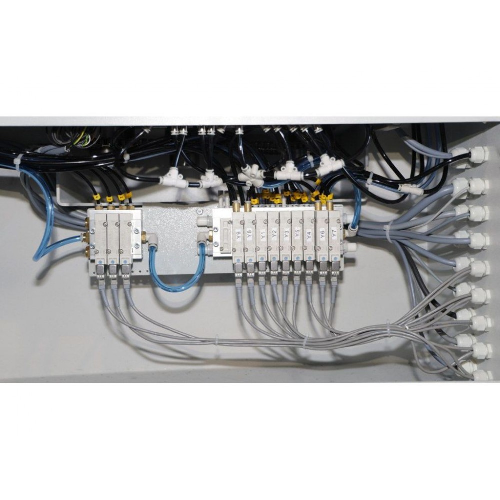 Автоматичний кромкооблицювальний верстат STOMANA KZM 6 TF5 PUR Автоматичний кромкооблицювальний верстат STOMANA KZM 6 TF5 PUR