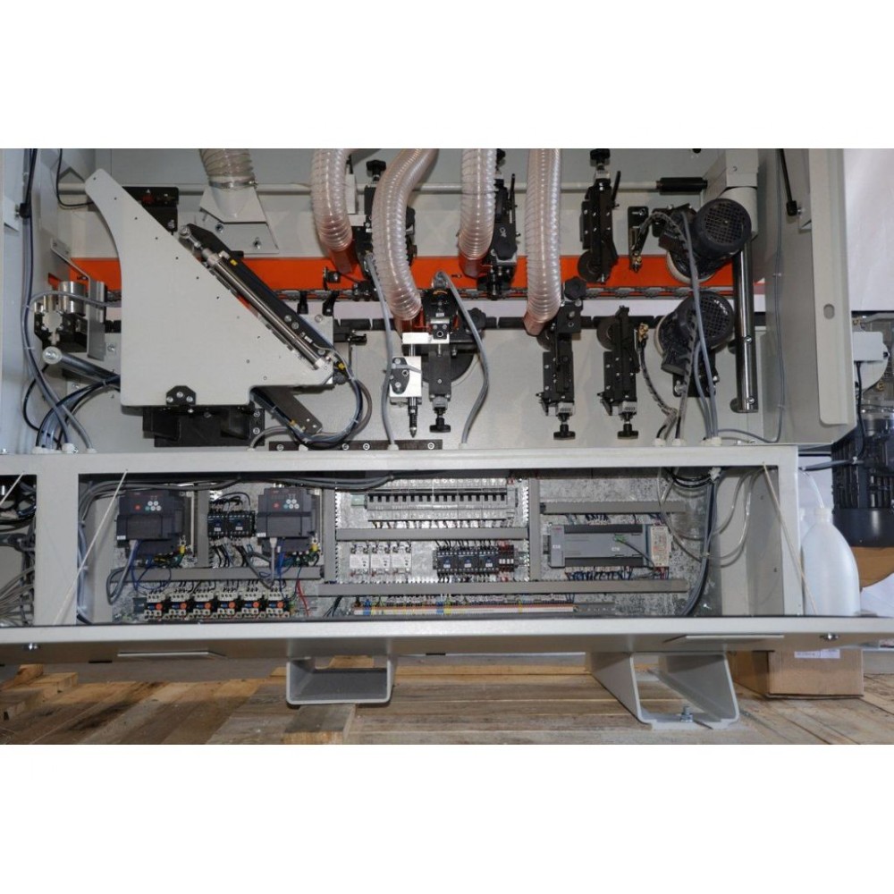 Автоматичний кромкооблицювальний верстат STOMANA KZM 6 TF5 PUR Автоматичний кромкооблицювальний верстат STOMANA KZM 6 TF5 PUR