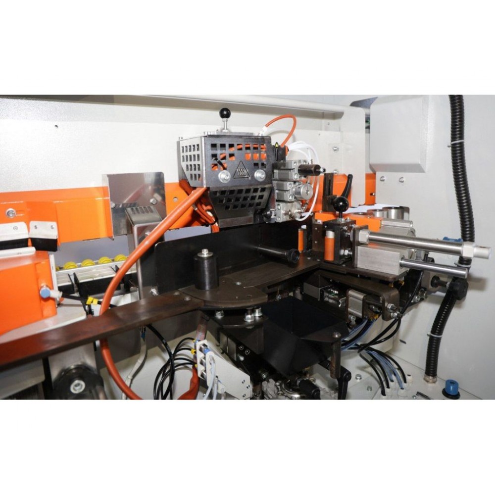 Автоматичний кромкооблицювальний верстат STOMANA KZM 6 TF5 PUR Автоматичний кромкооблицювальний верстат STOMANA KZM 6 TF5 PUR