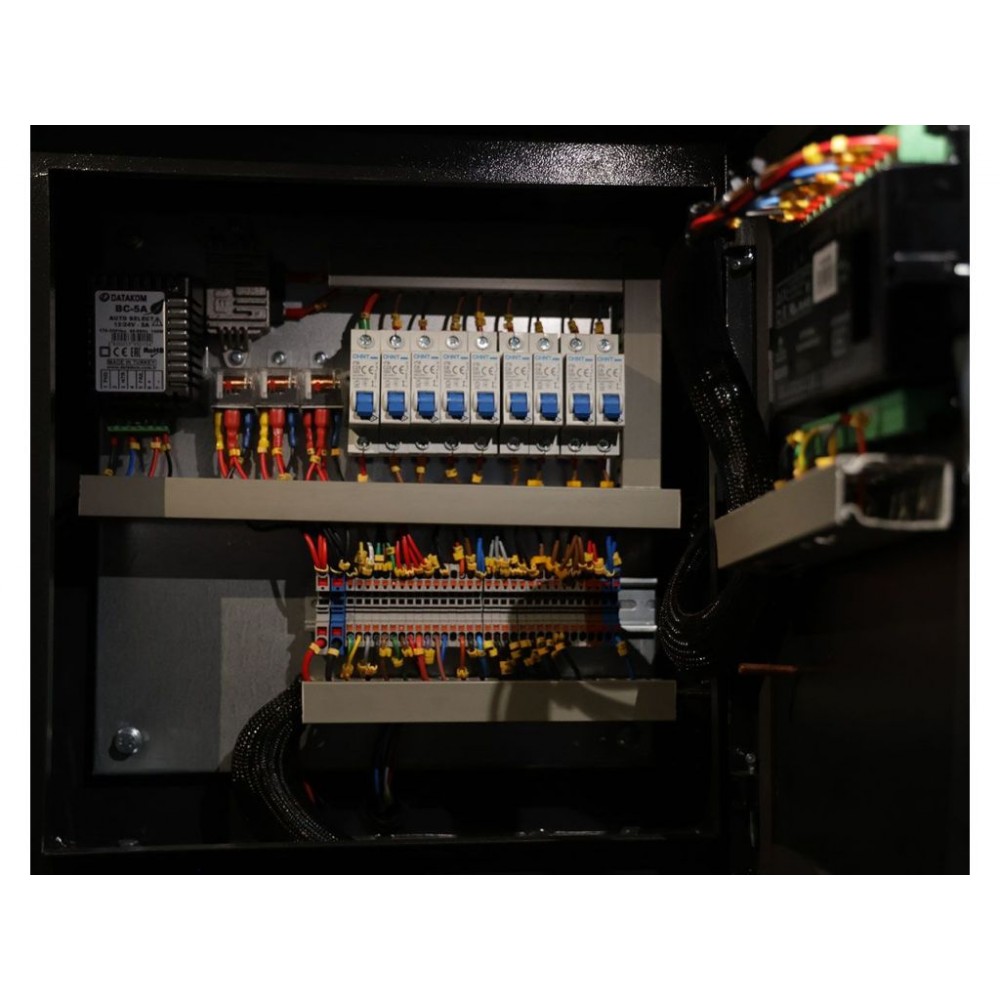 Дизельний генератор UNIVERSAL UND-YD 22 KVA Дизельний генератор UNIVERSAL UND-YD 22 KVA