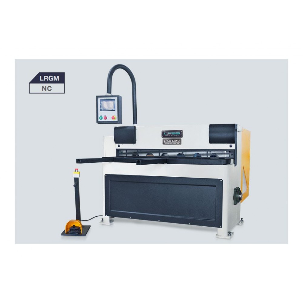 Електромеханічні гільйотинні ножиці LFSS LRGM 1350-3 Електромеханічні гільйотинні ножиці LFSS LRGM 1350-3