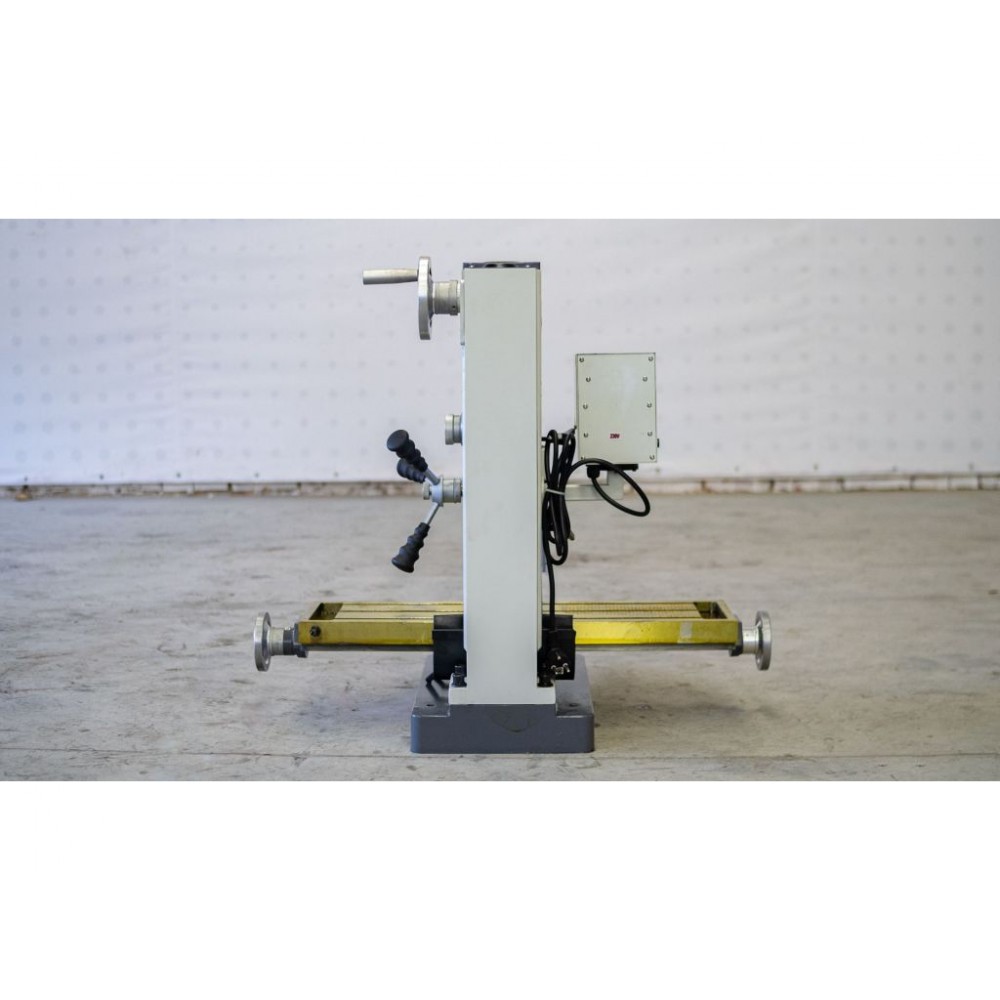 Фрезерний верстат CORMAK HK-25L Vario з підставкою Фрезерний верстат CORMAK HK-25L Vario з підставкою