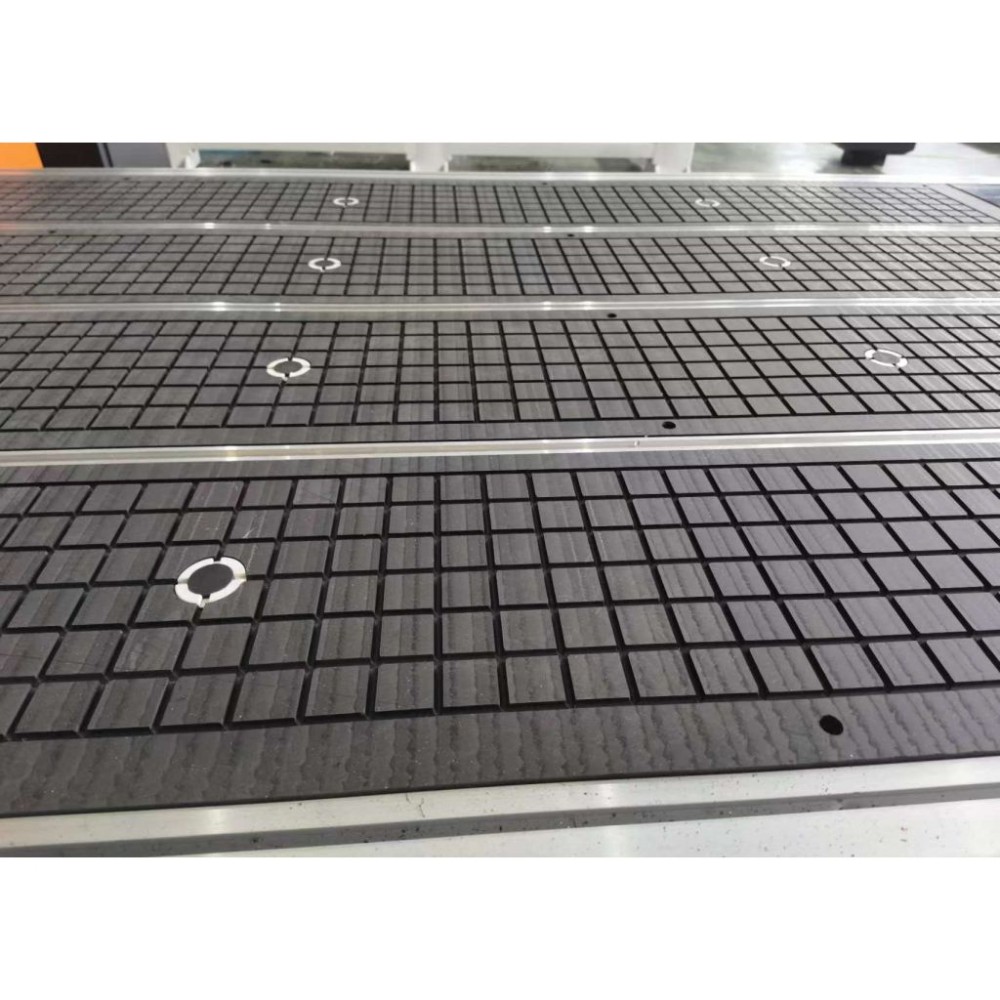 Фрезерний верстат по дереву з ЧПУ MAST 1325 Фрезерний верстат по дереву з ЧПУ MAST 1325