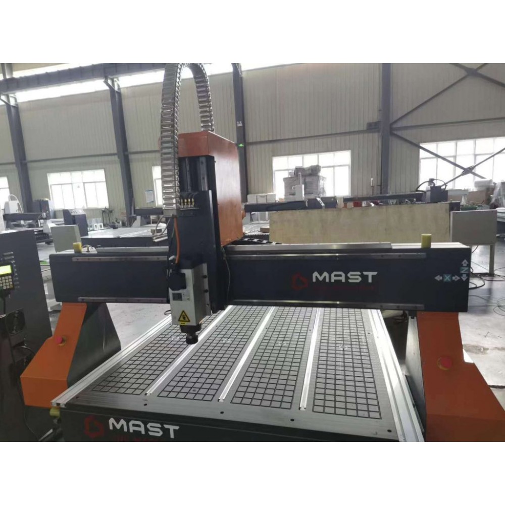 Фрезерний верстат по дереву з ЧПУ MAST 1325 Фрезерний верстат по дереву з ЧПУ MAST 1325