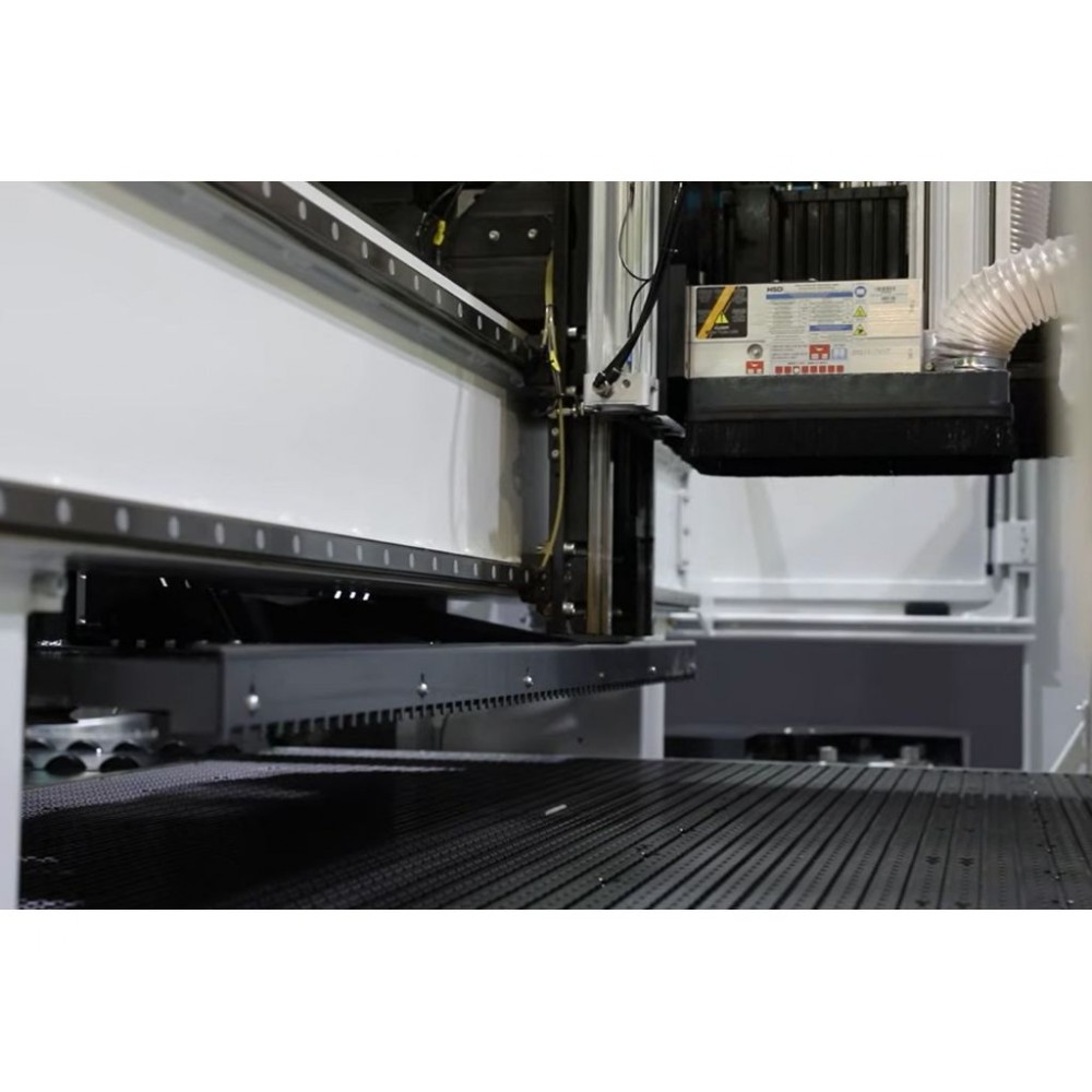 Фрезерний верстат з ЧПК AES EXTREME LINE 1632 Фрезерний верстат з ЧПК AES EXTREME LINE 1632