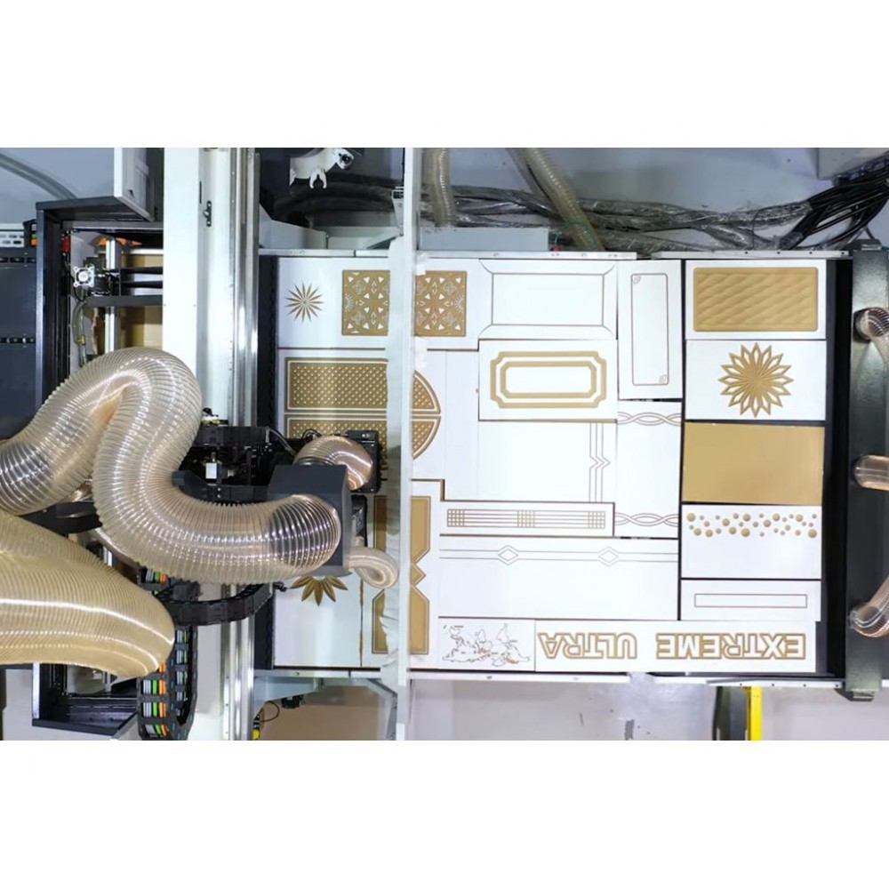 Фрезерний верстат з ЧПК AES EXTREME LINE 1632 Фрезерний верстат з ЧПК AES EXTREME LINE 1632