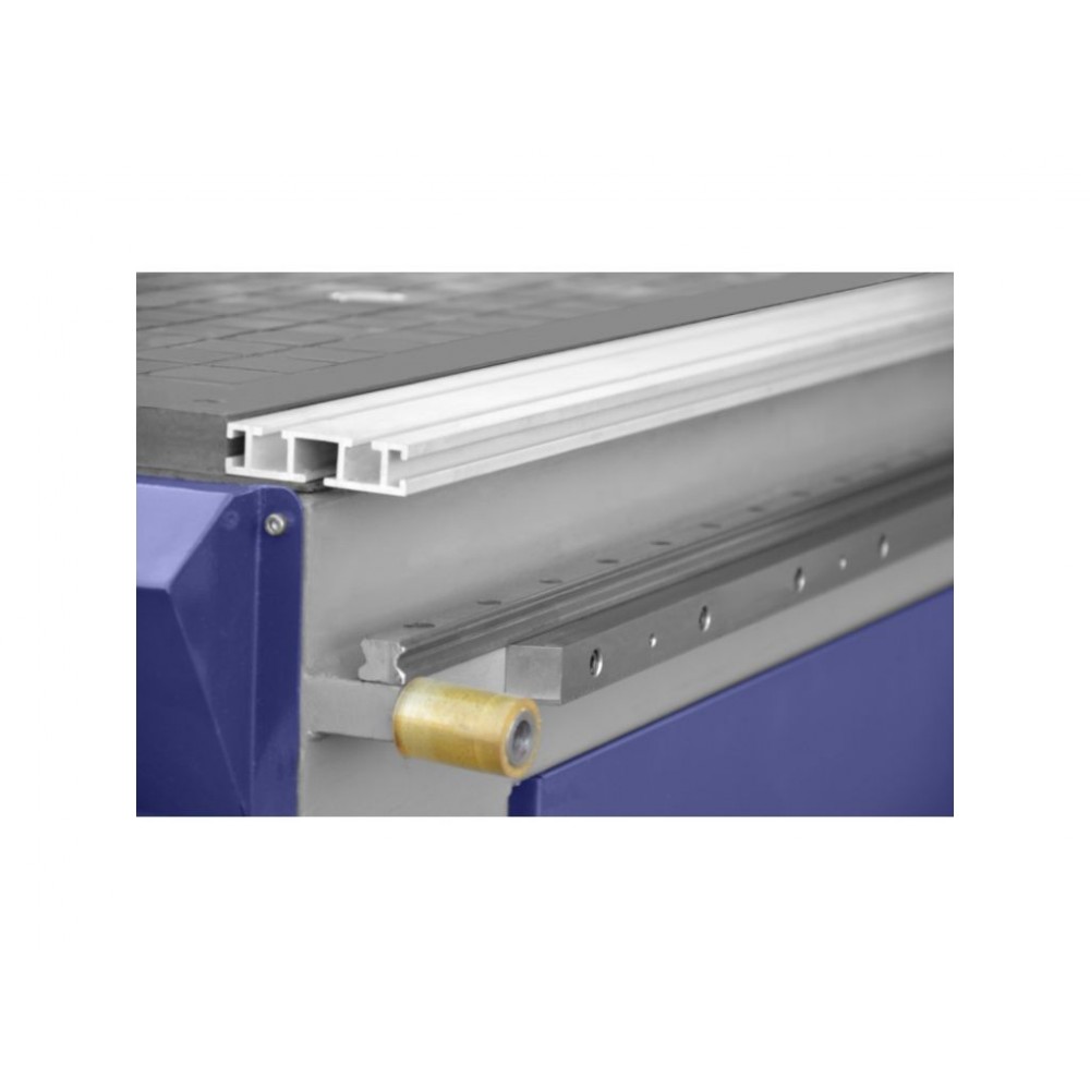 Фрезерний верстат з ЧПУ CORMAK C1530 Фрезерний верстат з ЧПУ CORMAK C1530