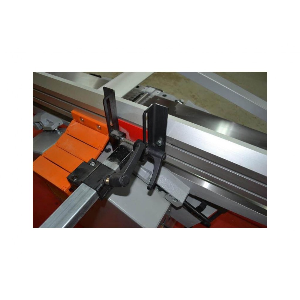 Фугувально-рейсмусовий верстат Stomana ADM 320 зі спіральним валом Фугувально-рейсмусовий верстат Stomana ADM 320 зі спіральним валом