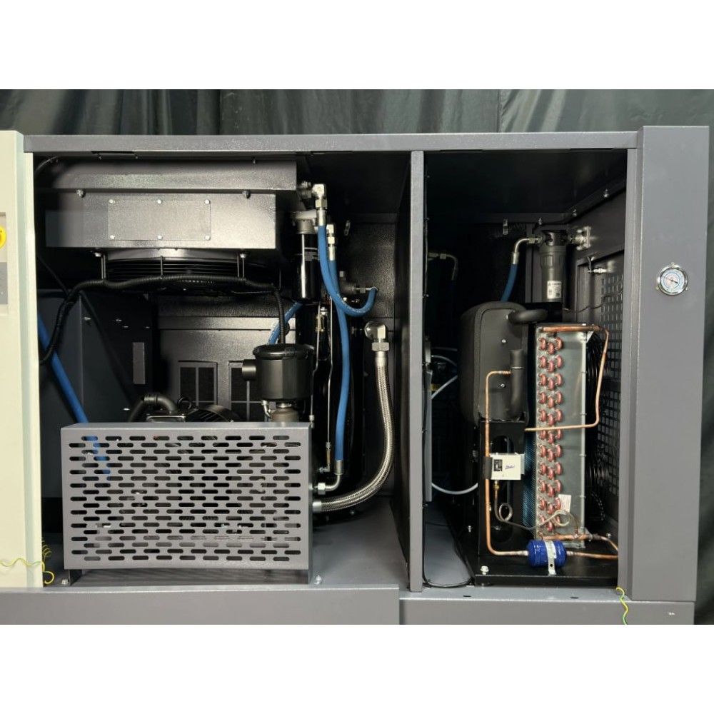 Гвинтовий компресор 16 Бар Mast LZN-30 COMBO inverter (осушувач + ресивер 500 л) Гвинтовий компресор 16 Бар Mast LZN-30 COMBO inverter (осушувач + ресивер 500 л)