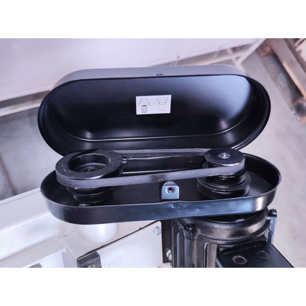 Стрічкова пила по металу MAST Metalltechnik M-BS128C-3 400V Стрічкова пила по металу MAST Metalltechnik M-BS128C-3 400V