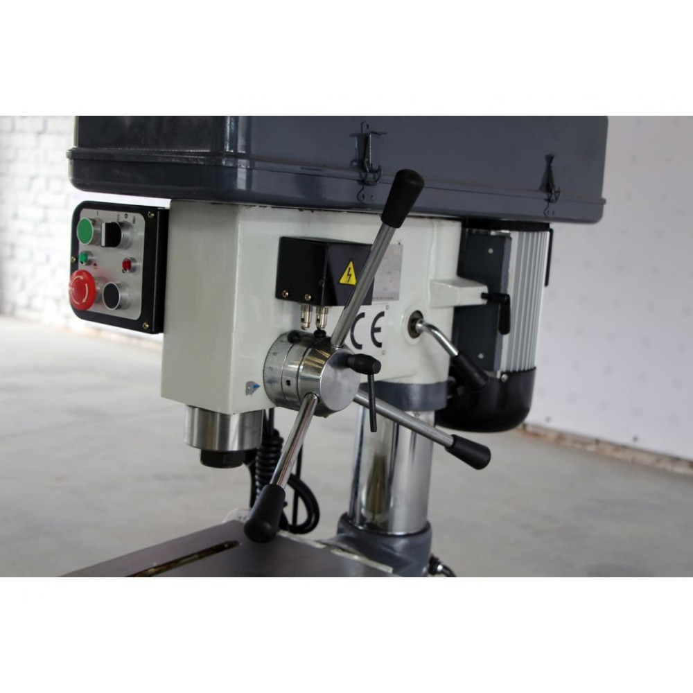 Настільний свердлильний верстат CORMAK W25 Настільний свердлильний верстат CORMAK W25