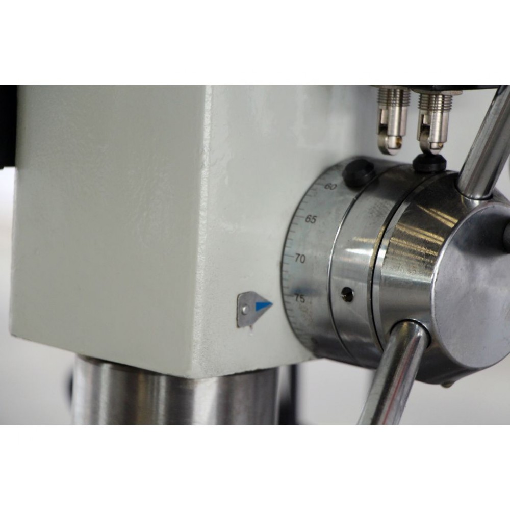 Настільний свердлильний верстат CORMAK W25 Настільний свердлильний верстат CORMAK W25