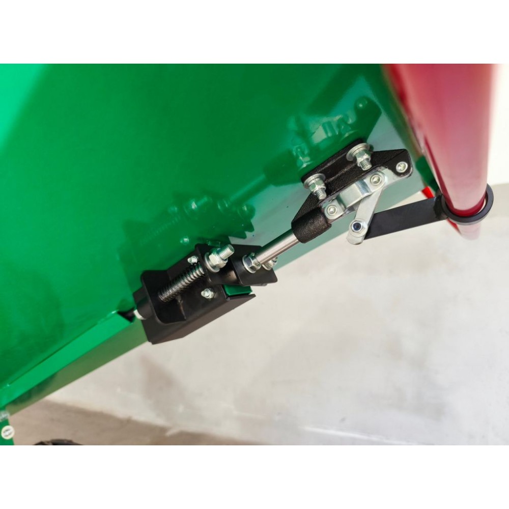 Подрібнювач гілок MAST Gartentechnik GS350PRO Подрібнювач гілок MAST Gartentechnik GS350PRO