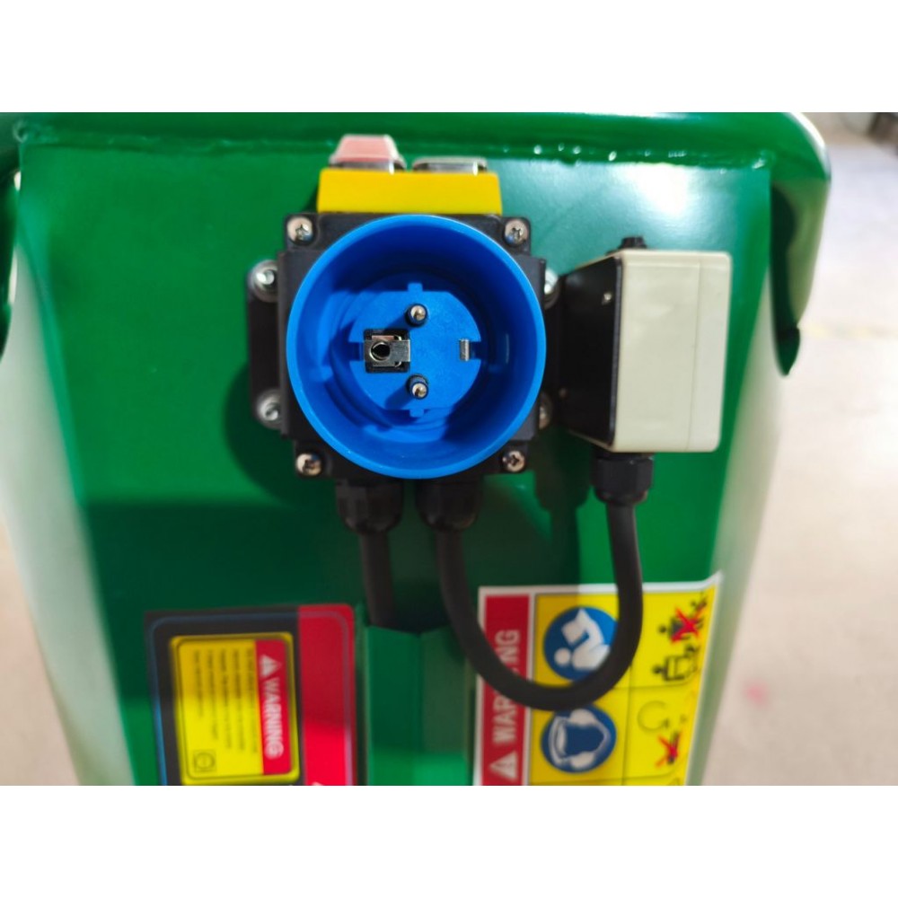 Подрібнювач гілок MAST Gartentechnik GS650E Подрібнювач гілок MAST Gartentechnik GS650E