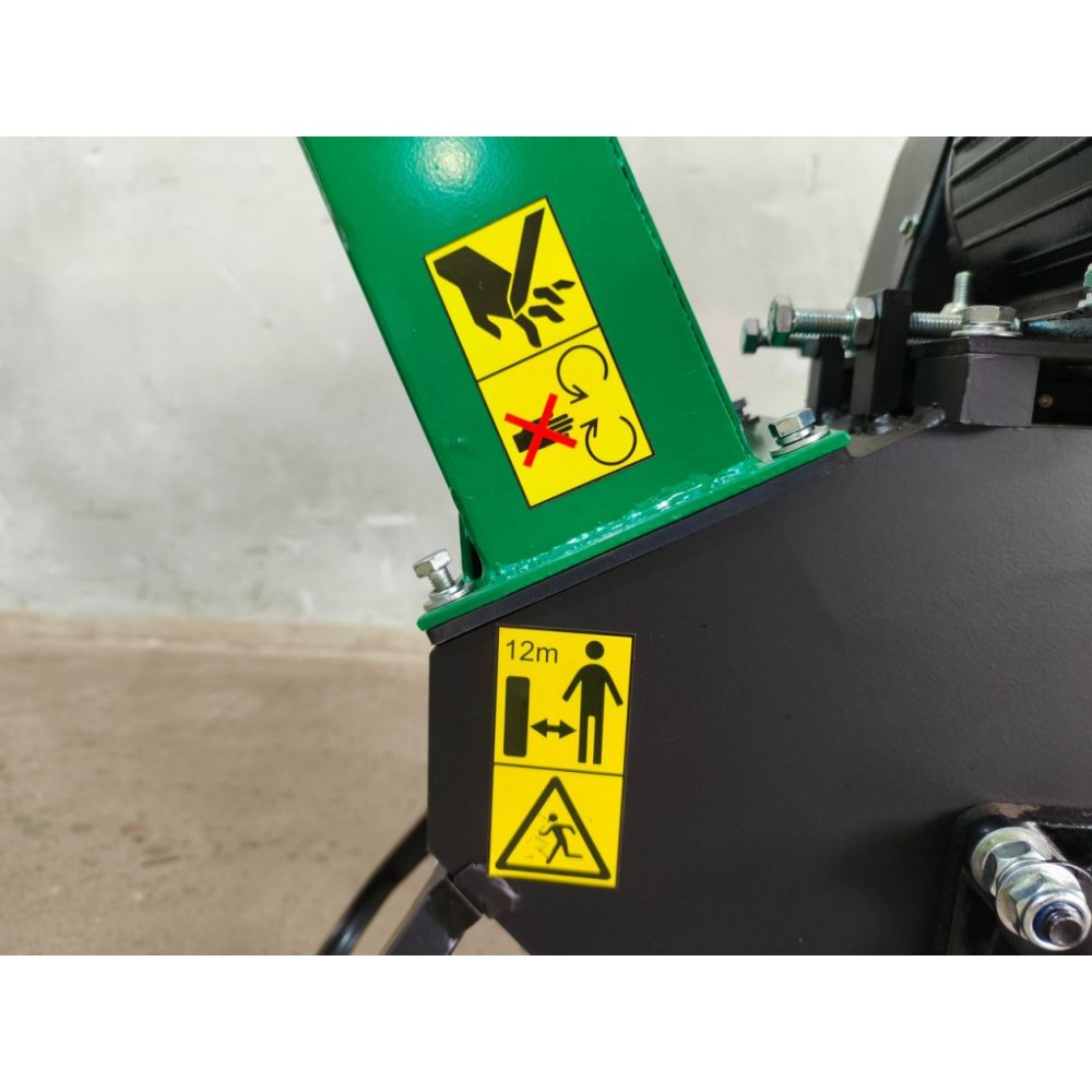 Подрібнювач гілок MAST Gartentechnik GS650E Подрібнювач гілок MAST Gartentechnik GS650E