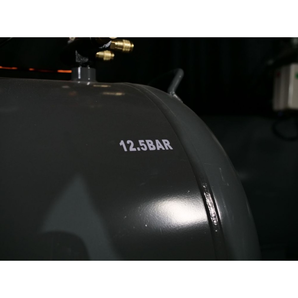 Поршневий компресор MAST VA90/200L 400 12.5BAR Поршневий компресор MAST VA90/200L 400 12.5BAR