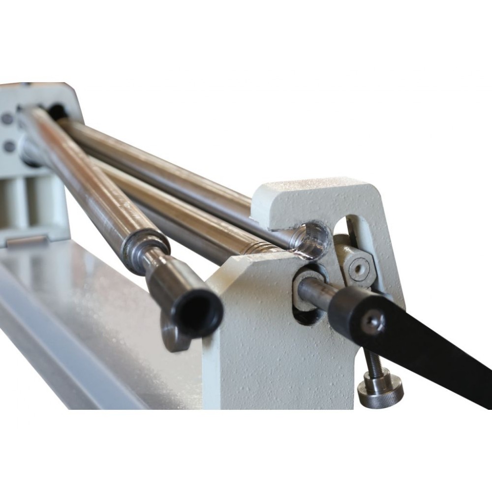 Ручний 3-валковий згинальний верстат Isitan TS 1300x75 Ручний 3-валковий згинальний верстат Isitan TS 1300x75