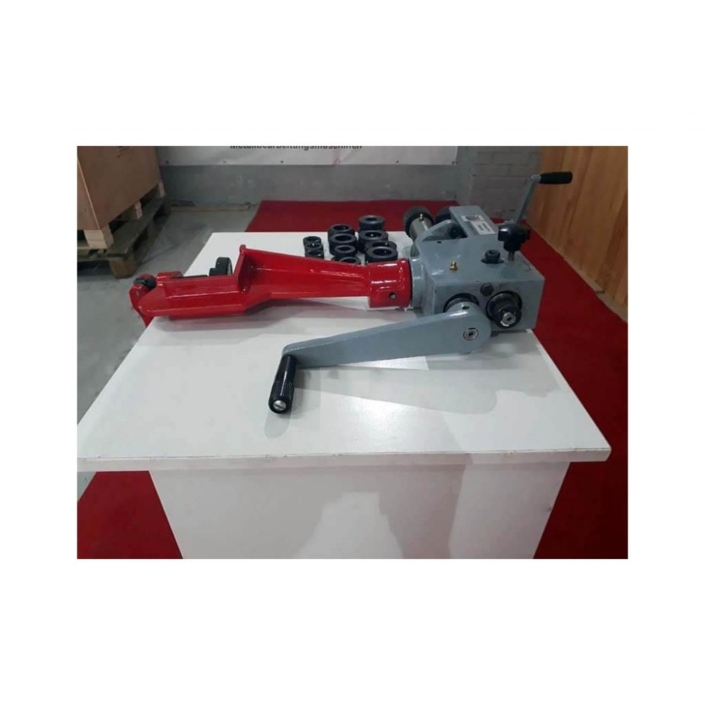 Ручний відбортовочний верстат Holzmann SKM 200 Ручний відбортовочний верстат Holzmann SKM 200