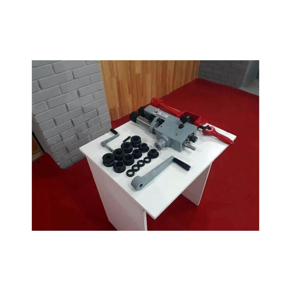 Ручний відбортовочний верстат Holzmann SKM 200 Ручний відбортовочний верстат Holzmann SKM 200