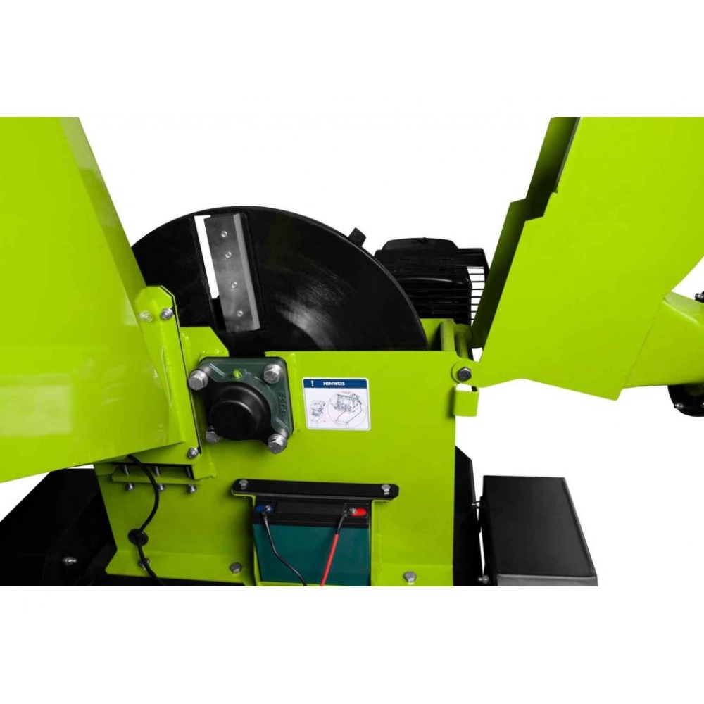 Садовий подрібнювач Zipper ZI-HAEK15000 Садовий подрібнювач Zipper ZI-HAEK15000