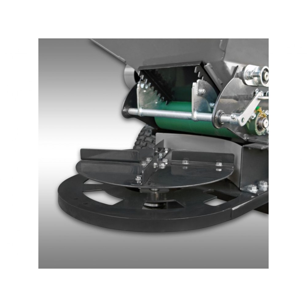 Самохідний розкидач добрив та піску Jansen TD-325 Самохідний розкидач добрив та піску Jansen TD-325