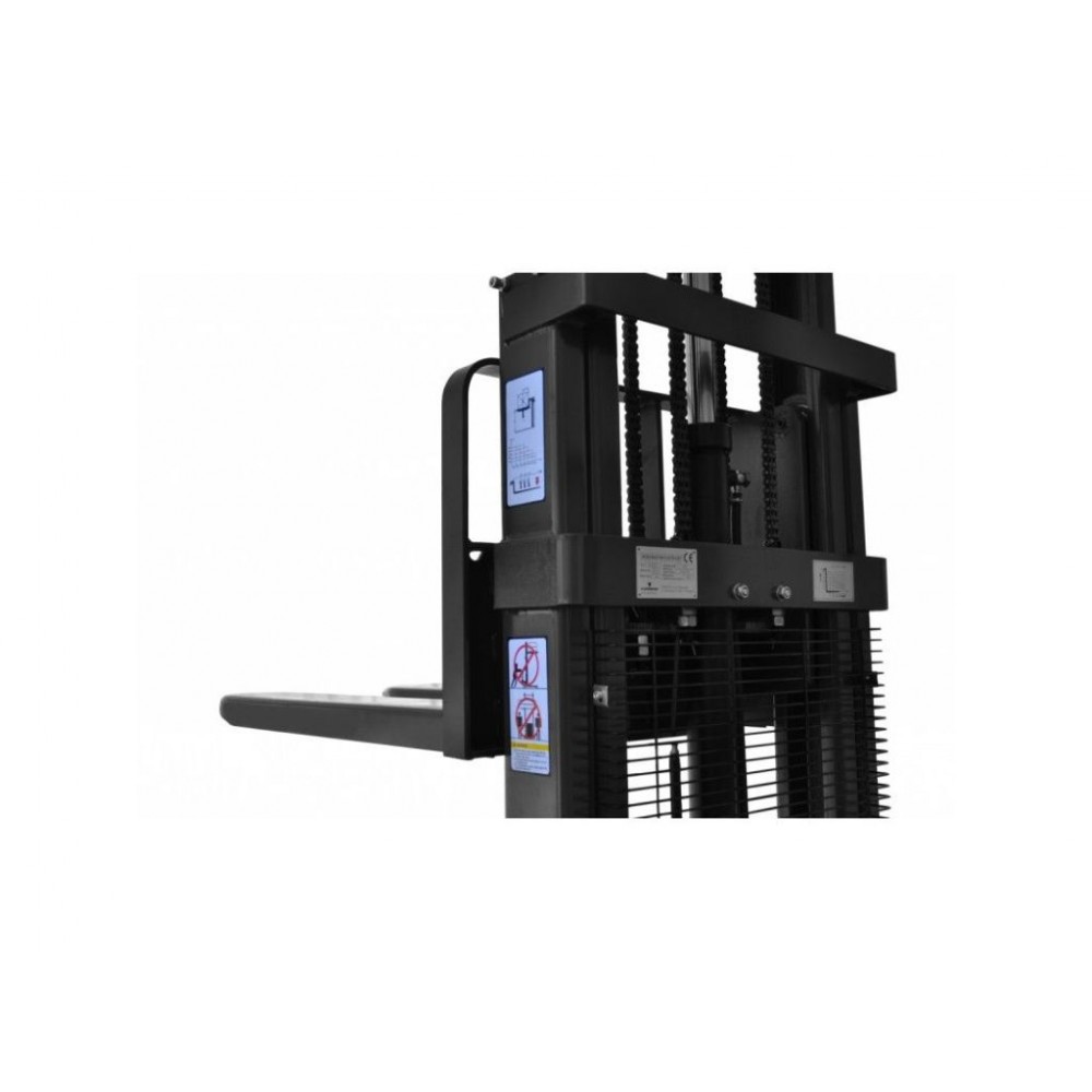 Штабелер Cormak Q15E35 (електричний привід та підйом) Штабелер Cormak Q15E35 (електричний привід та підйом)