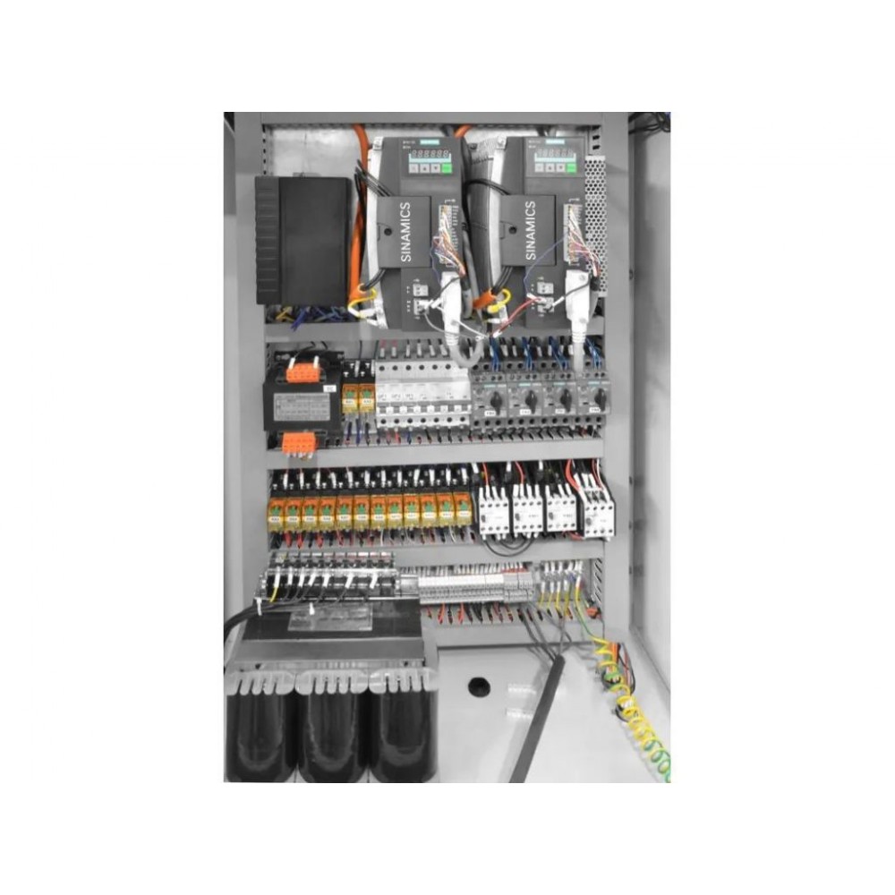 Токарний верстат ЧПУ Cormak 360x750 з гідравлікою Токарний верстат ЧПУ Cormak 360x750 з гідравлікою