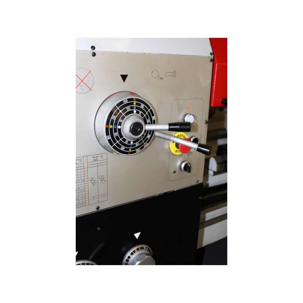 Токарно-гвинторізний верстат CORMAK CJ6250YC 500X1500 Токарно-гвинторізний верстат CORMAK CJ6250YC 500X1500