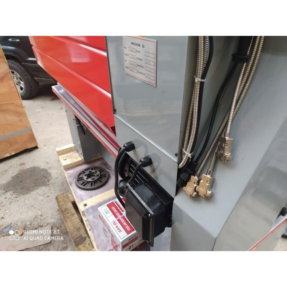 Токарний верстат по металу Holzmann ED 1080ADIG Токарний верстат по металу Holzmann ED 1080ADIG