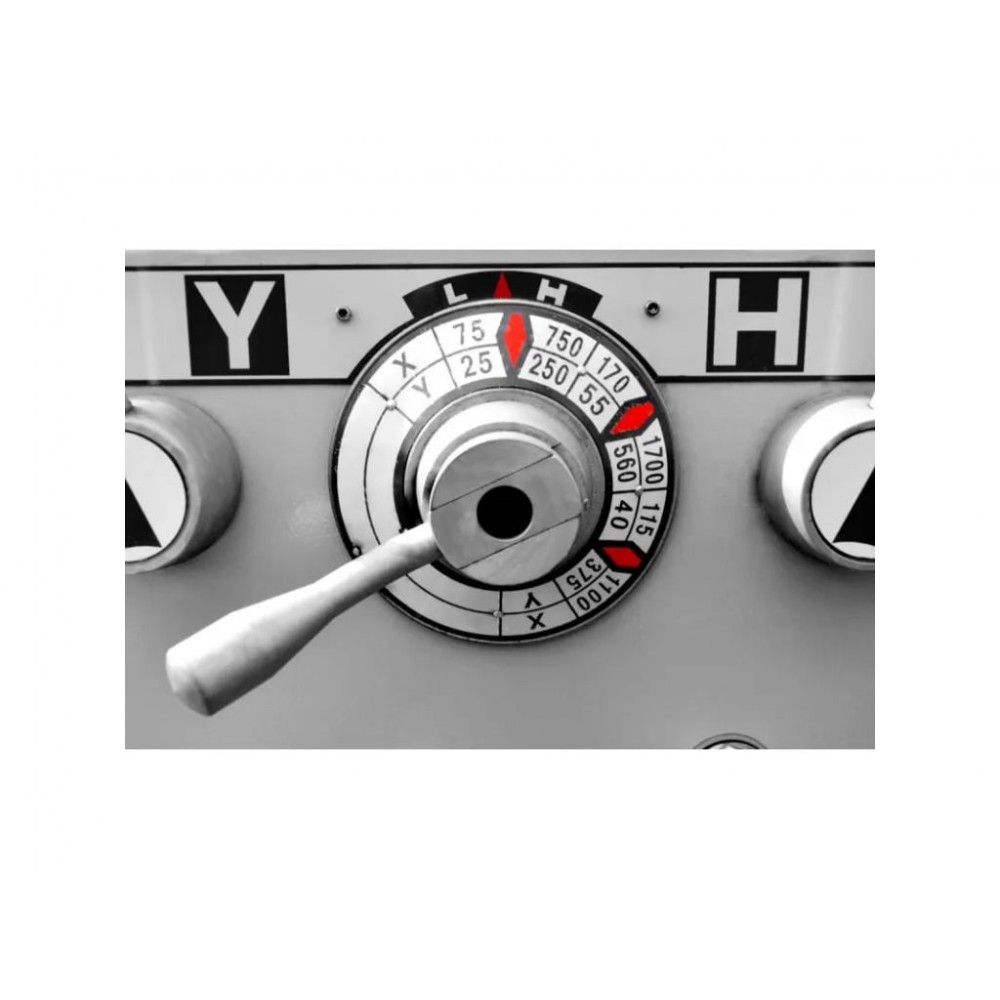 Універсальний токарний верстат CORMAK C6246Bx1500 (TC) Універсальний токарний верстат CORMAK C6246Bx1500 (TC)