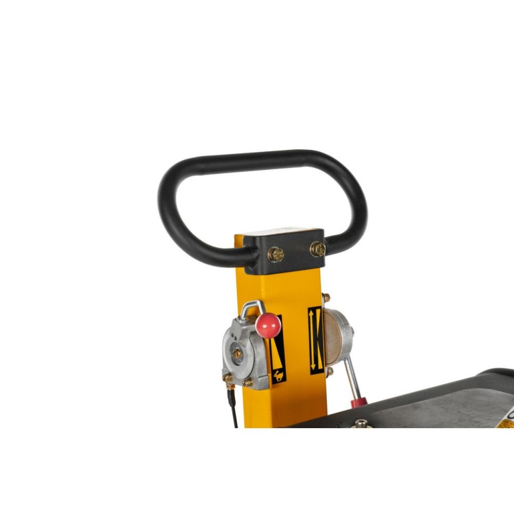 Бензинова реверсивна віброплита Lumag RP300HPCA (38кН) Бензинова реверсивна віброплита Lumag RP300HPCA (38кН)