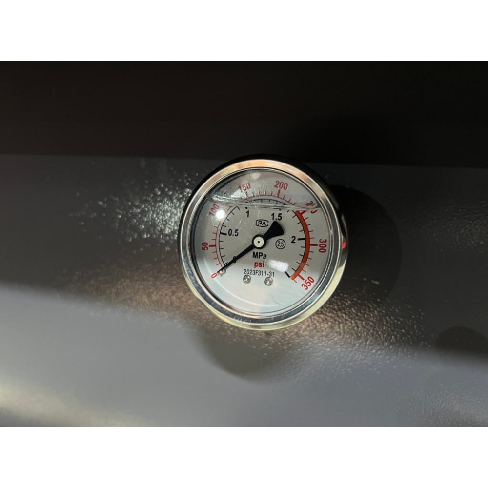 Гвинтовий компресор 16 Бар Mast LZN-30 COMBO inverter (осушувач + ресивер 500 л) Гвинтовий компресор 16 Бар Mast LZN-30 COMBO inverter (осушувач + ресивер 500 л)