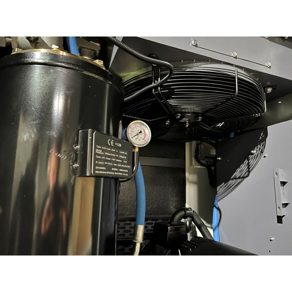 Гвинтовий компресор 16 Бар Mast LZN-30 COMBO inverter (осушувач + ресивер 500 л) Гвинтовий компресор 16 Бар Mast LZN-30 COMBO inverter (осушувач + ресивер 500 л)