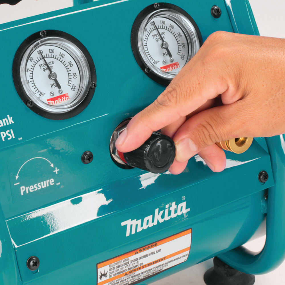 Акумуляторний компресор високого тиску Makita XGT AC001GZ (каркас) Акумуляторний компресор високого тиску Makita XGT AC001GZ (каркас)