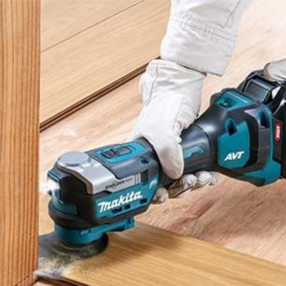 Акумуляторний багатофункціональний інструмент (реноватор) Makita XGT TM001GZ03 Акумуляторний багатофункціональний інструмент (реноватор) Makita XGT TM001GZ03