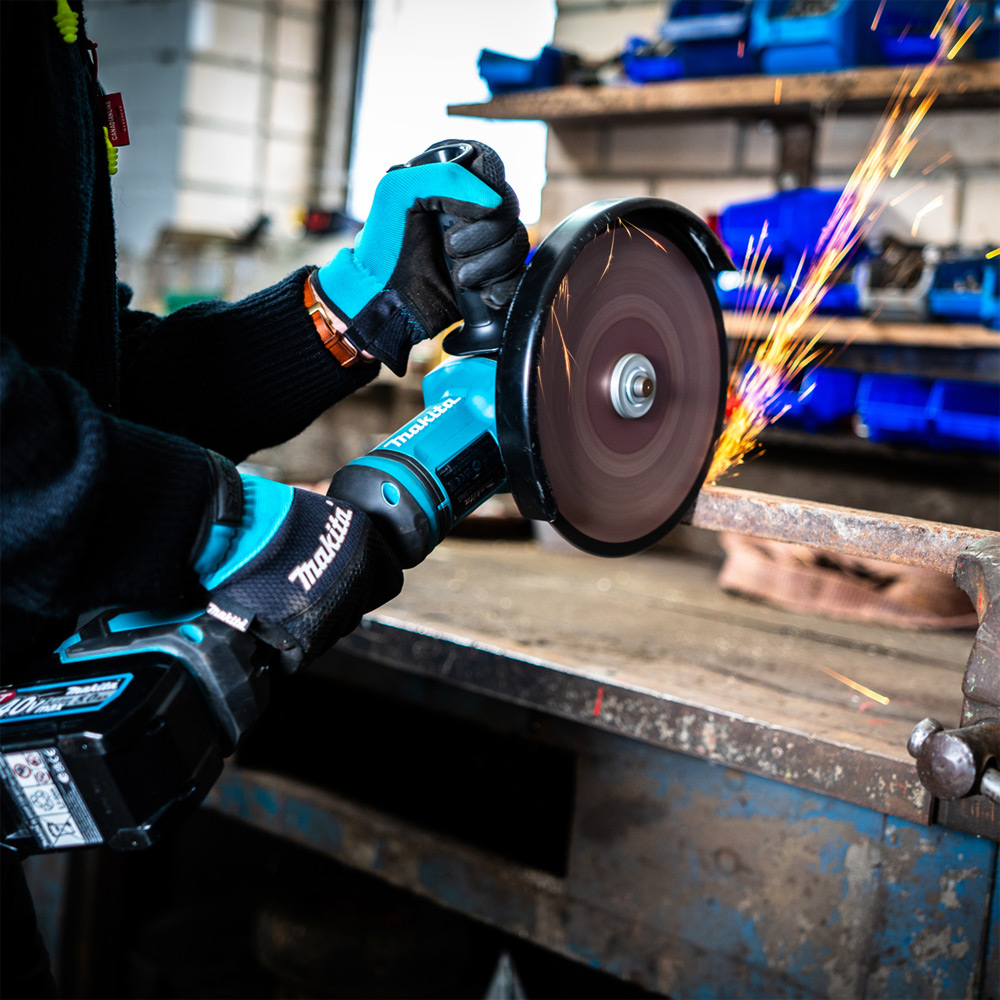 Акумуляторна кутова шліфмашина Makita XGT GA038GZ (каркас) Акумуляторна кутова шліфмашина Makita XGT GA038GZ (каркас)