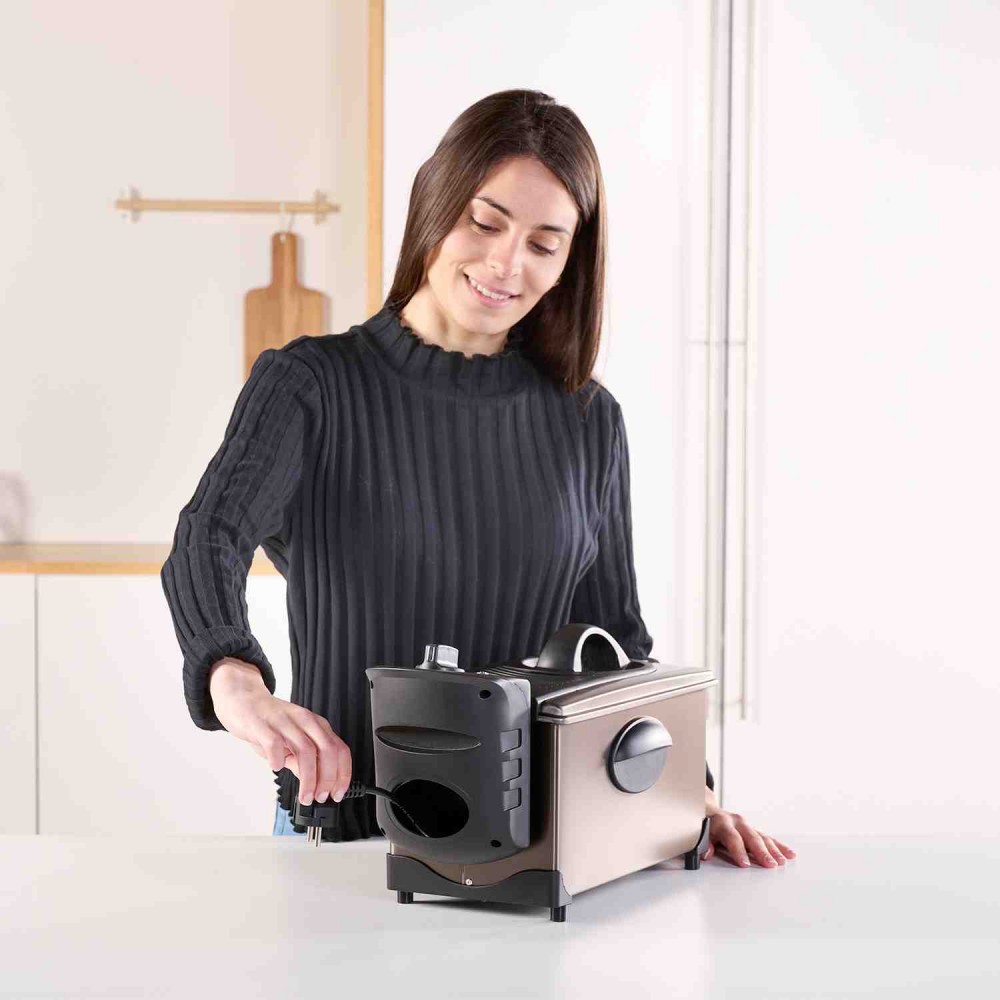 Фритюрница BLACK+DECKER BXDF2100E Фритюрница BLACK+DECKER BXDF2100E