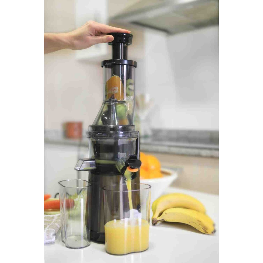 Соковитискач BLACK+DECKER BXJE200E Соковитискач BLACK+DECKER BXJE200E