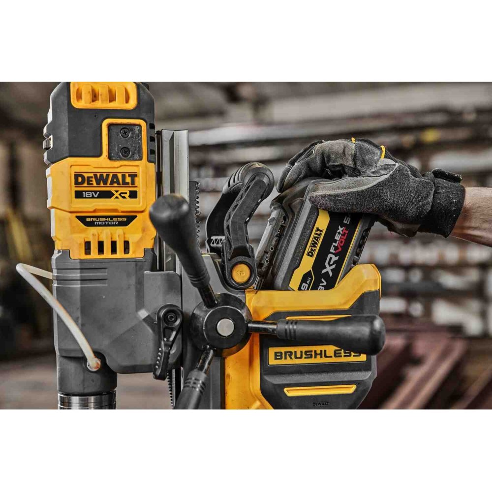 Верстат свердлильний акумуляторний безщітковий магнітний DeWALT DCD1623N Верстат свердлильний акумуляторний безщітковий магнітний DeWALT DCD1623N