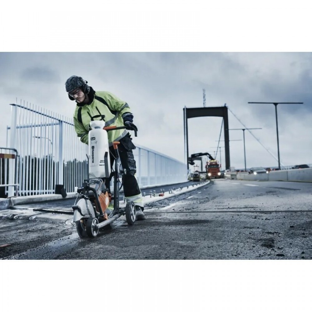 Бензоріз Husqvarna K770 (9676821-01) Бензоріз Husqvarna K770 (9676821-01)