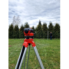 Нівелір оптичний авто-налаш YATO об'єктив Ø= 38мм, кратніс- 32Х, раді дії- 0,5-50 м, точніс- 1мм/30м