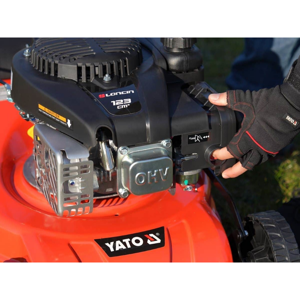 Газонокосарка бензинова YATO 2,1кВт, ширина різання: Ø= 41см, травозбірник- 40л Газонокосарка бензинова YATO 2,1кВт, ширина різання: Ø= 41см, травозбірник- 40л