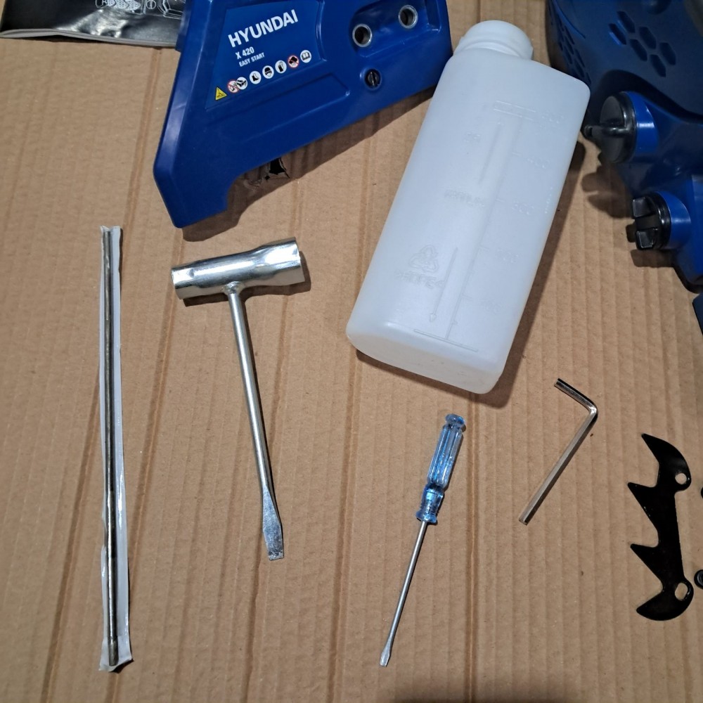 Ланцюгова бензопила X 420 Hyundai Ланцюгова бензопила X 420 Hyundai