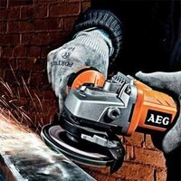 Особливості AEG WS 10-125 1